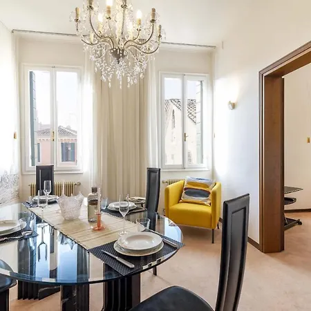 Campo San Toma' - Tiffany Apartment
